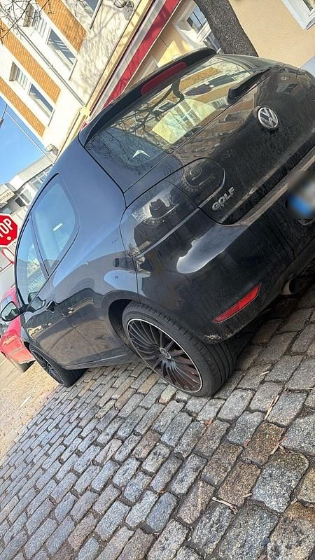 Usado VW Golf 86 HP (63 kW) 2011 Preto Coupé