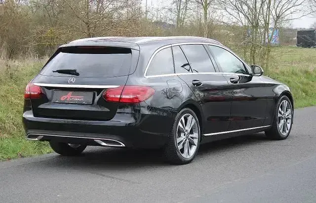 Gebraucht Mercedes C220 Avantgarde 194 PS (142 kW) 2019 Schwarz Limousine