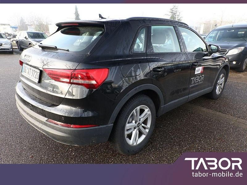 Gebraucht Audi Q3 Basis 150 PS (110 kW) 2021 Mythosschwarz metallic SUV