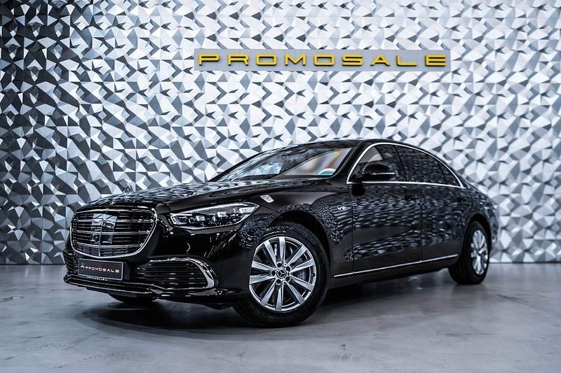Schwarz Neu 2026 Mercedes S680 Limousine | 809.081 € - Bild 1/4