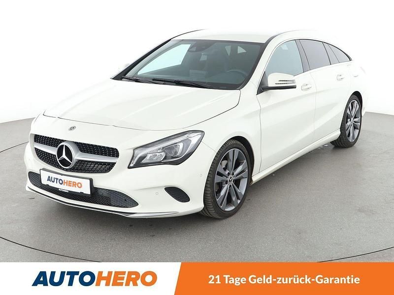 Weiß Gebraucht 2017 Mercedes CLA200 Shooting Brake Urban Kombi | 21.230 € (Fairer Preis) - Bild 1/3