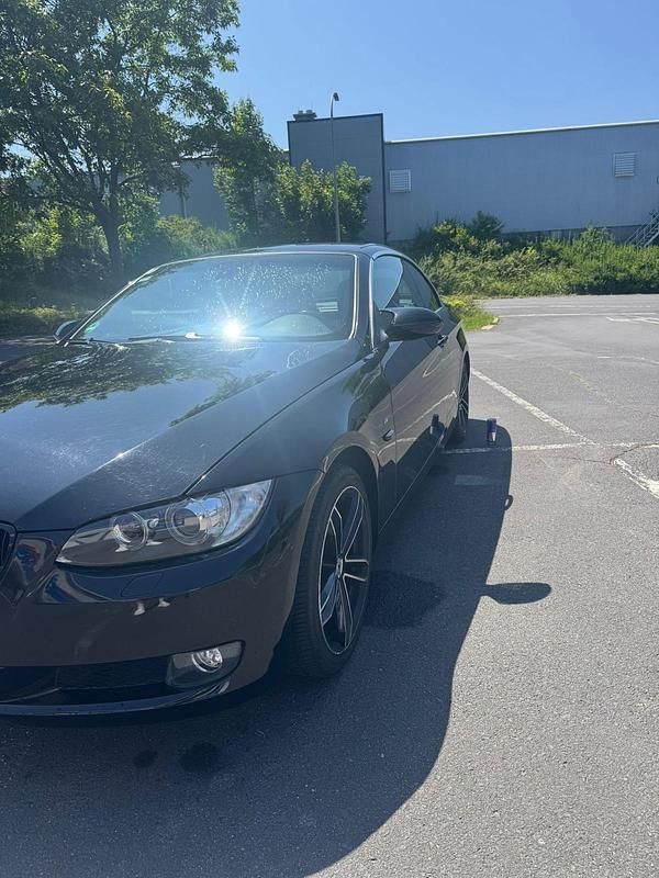 Gebraucht BMW 320 Cabriolet 170 PS (125 kW) 2007 Schwarz Cabrio