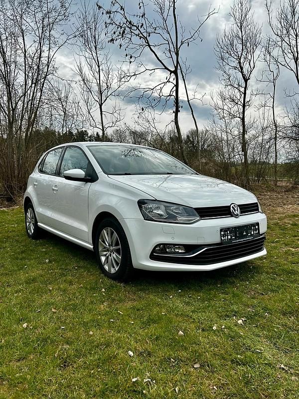 Gebraucht VW Polo Highline 110 PS (80 kW) 2016 Weiß Limousine