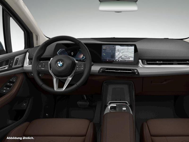 Gebraucht BMW 223 Active Tourer Luxury Line 204 PS (150 kW) 2025 Van / Kleinbus