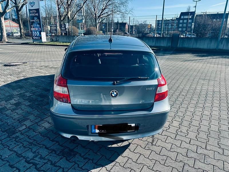 Gebraucht BMW 116 116 PS (85 kW) 2004 Grau Kleinwagen