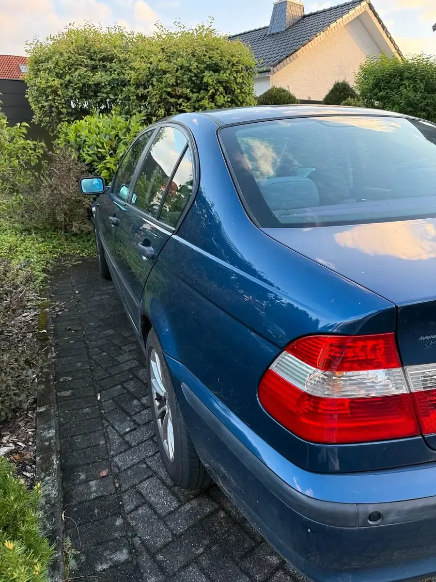 Gebraucht BMW 316 M Sport 116 PS (85 kW) 2003 Blau Limousine