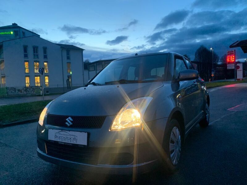 Grau Gebraucht 2006 Suzuki Swift Comfort Kleinwagen | 2.650 € (Fairer Preis) - Bild 1/4