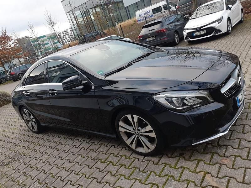 Gebraucht Mercedes CLA200 Edition 156 PS (114 kW) 2017 Schwarz Coupé