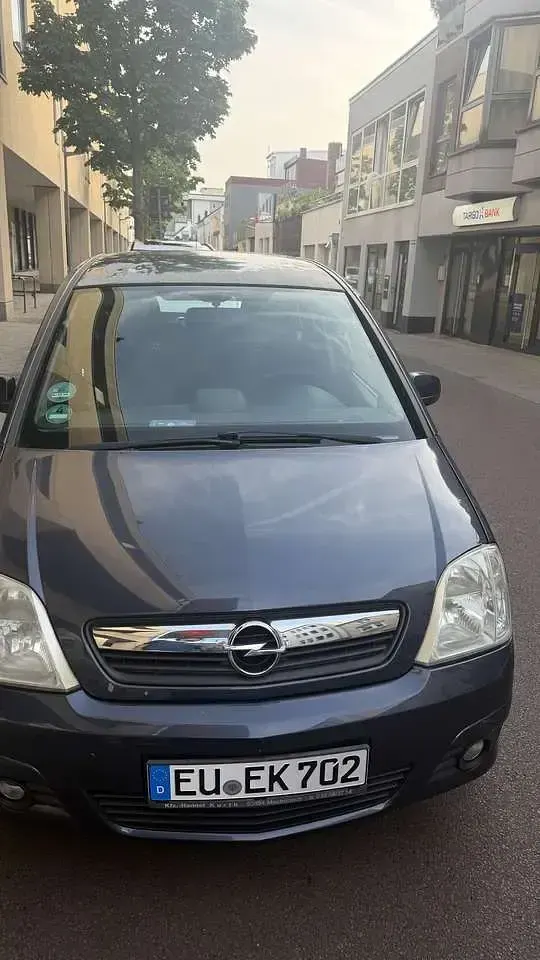 Gebraucht Opel Meriva Innovation 105 PS (77 kW) 2009 Van / Kleinbus