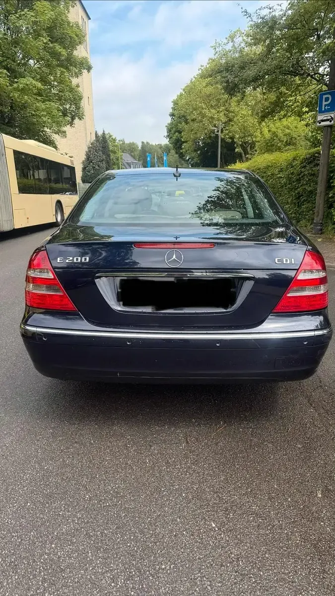Brugt Mercedes E200 122 HK (89 kW) 2006 Blå Sedan