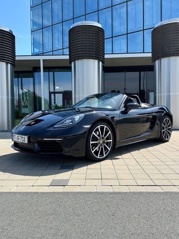 Schwarz Gebraucht 2017 Porsche 718 Boxster Cabrio | 49.900 € (Fairer Preis) - Bild 1/4