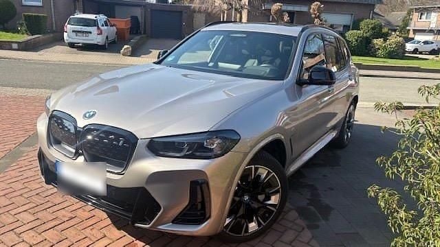Gebraucht BMW iX3 Impressive 210 kW (286 PS) 2022 Silber SUV