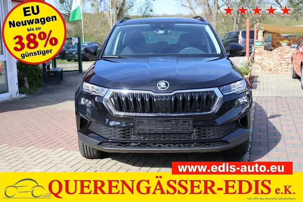 Neu Skoda Karoq Classic 150 PS (110 kW) 2026 Black magic SUV