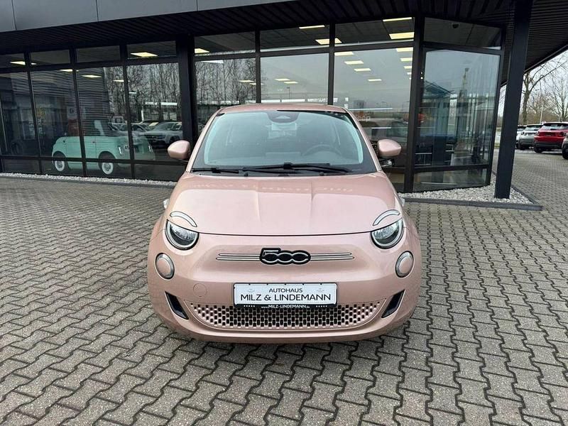 Gebraucht Fiat 500e 86 kW (118 PS) 2023 Gold