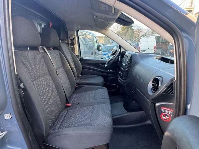 Gebraucht Mercedes Vito 102 PS (75 kW) 2020 Grau Van