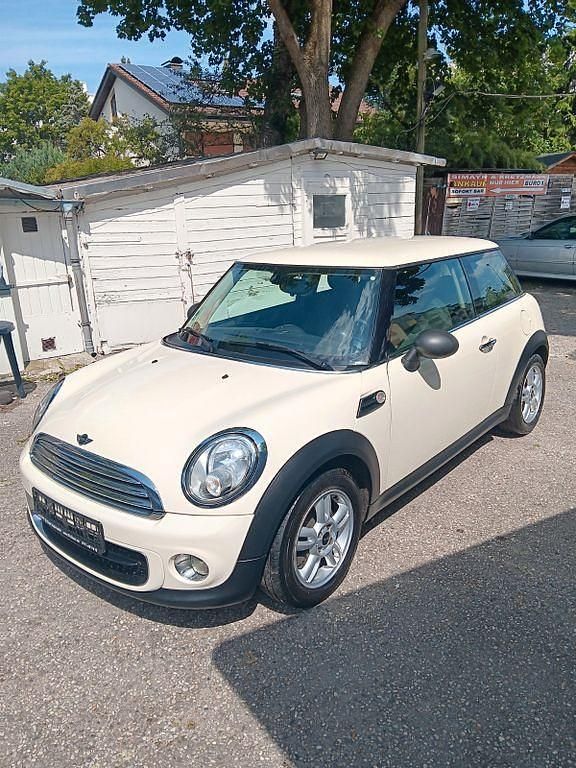 Weiß Gebraucht 2013 Mini One D Kleinwagen | 4.950 € (Fairer Preis) - Bild 1/4