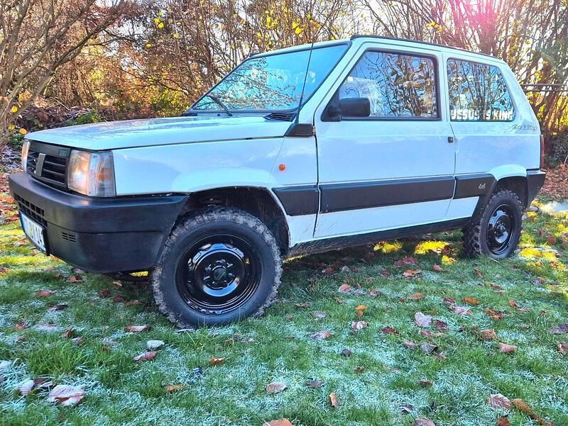 Weiß Gebraucht 1991 Fiat Panda 4x4 Trekking Kleinwagen | 9.999 € - Bild 1/4
