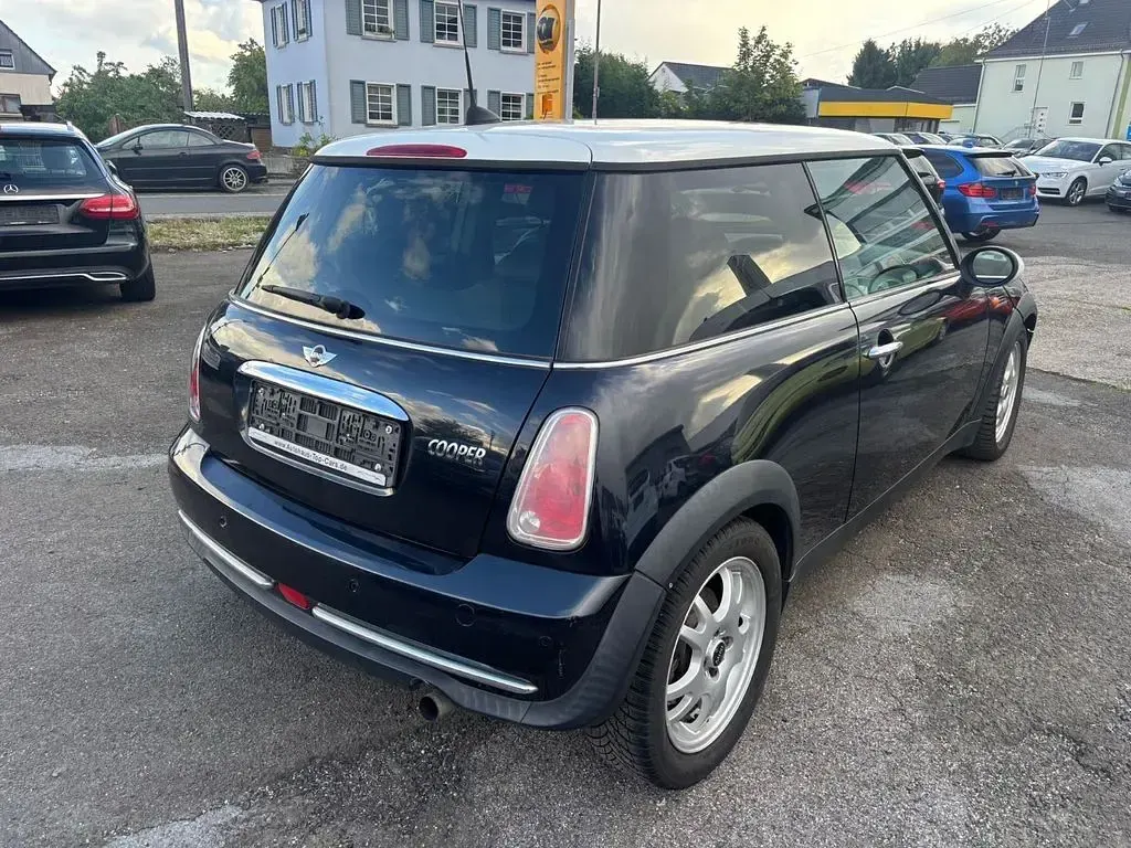 Gebraucht Mini Cooper 116 PS (85 kW) 2004 Schwarz Kleinwagen