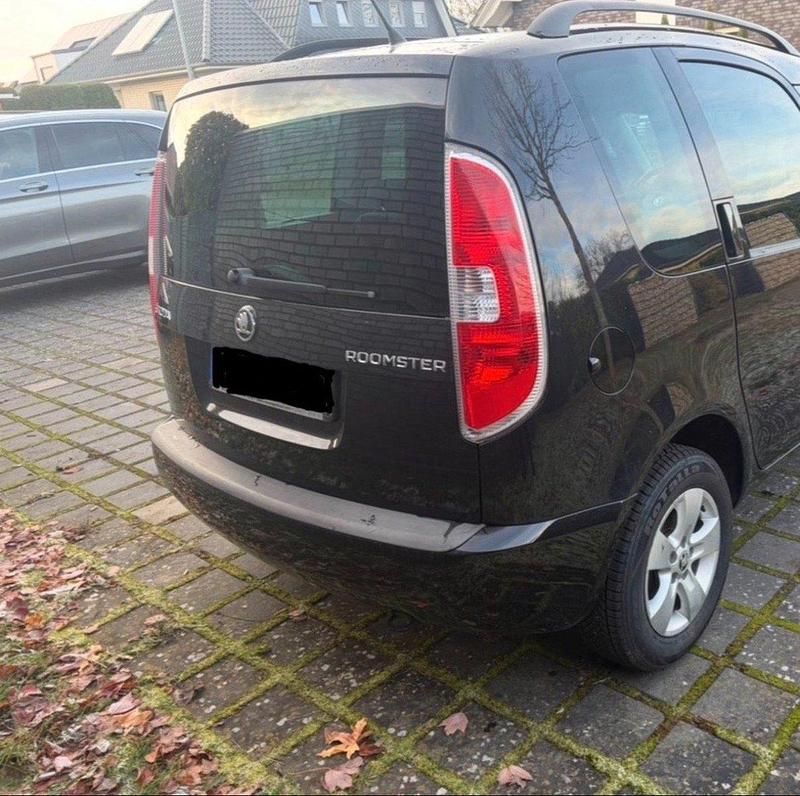 Gebraucht Skoda Roomster 69 PS (50 kW) 2013 Schwarz Van / Kleinbus