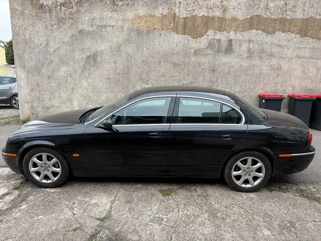 Brugt Jaguar S-Type Executive 200 HK (147 kW) 2004 Sort Sedan