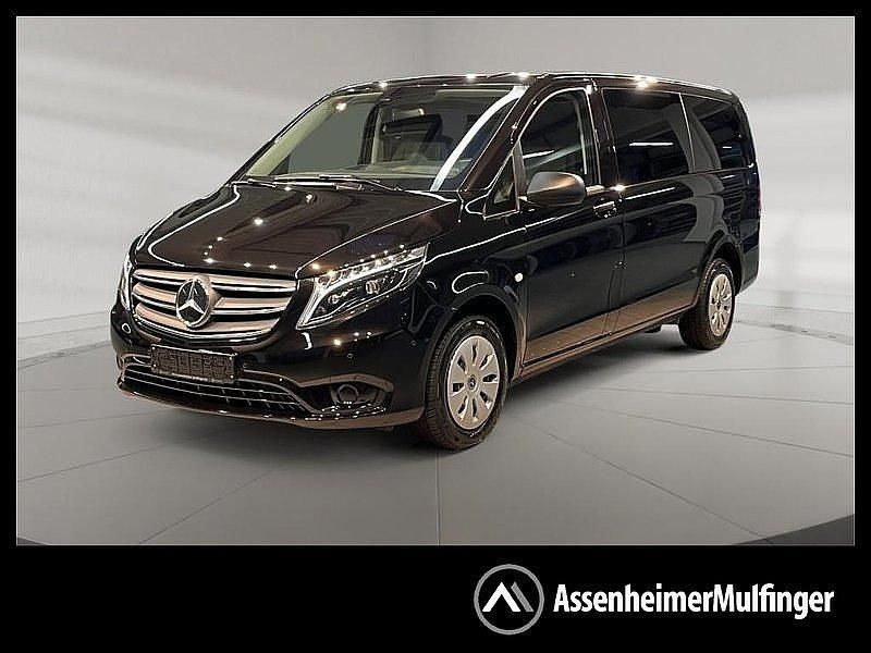 Obsidianschwarz Gebraucht 2023 Mercedes Vito Van / Kleinbus | 43.800 € - Bild 1/4