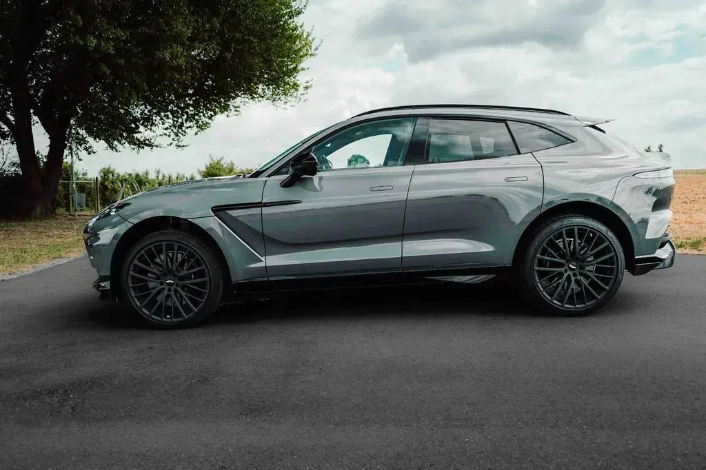 Gebraucht Aston Martin DBX 707 707 PS (519 kW) 2024 Grau SUV