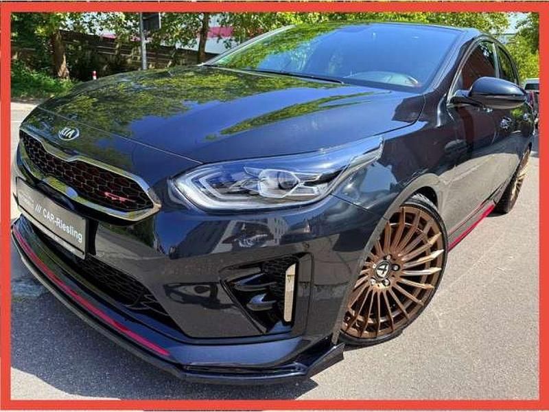 Black pearl (metallic) Gebraucht 2021 Kia ProCeed Kleinwagen | 24.999 € (Guter Preis) - Bild 1/4