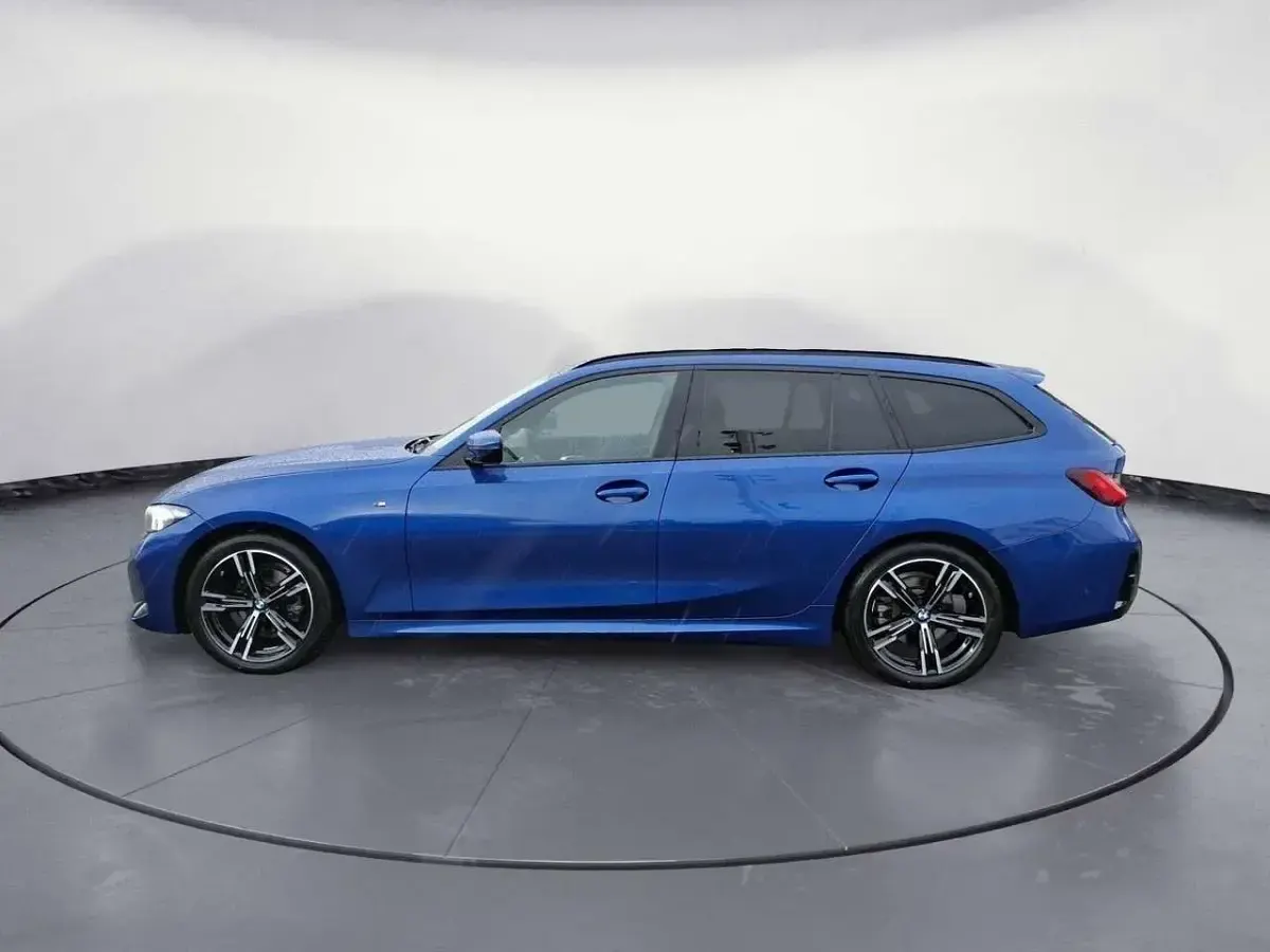 Gebraucht BMW 318 Performance 156 PS (114 kW) 2025 Blau Kombi