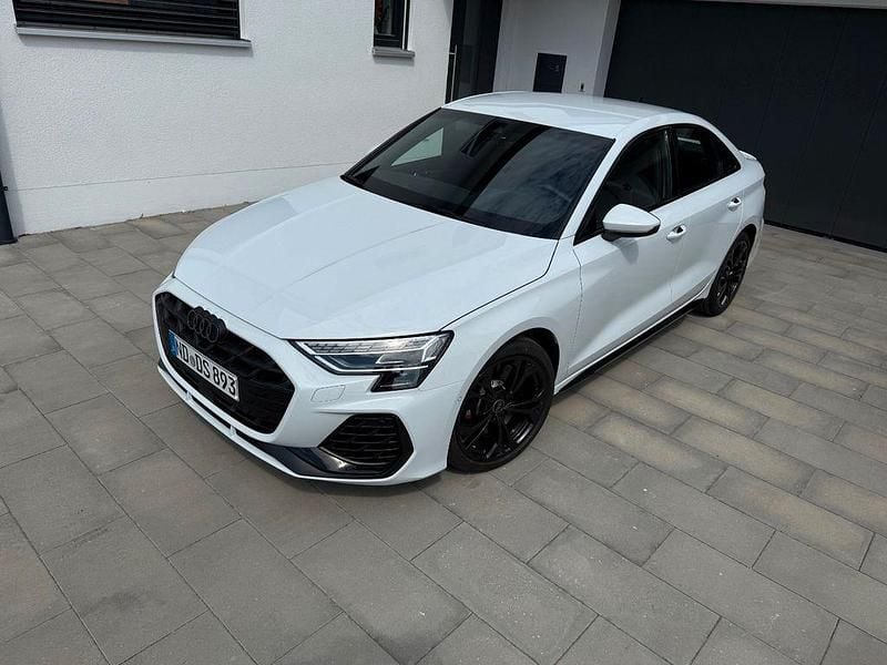 Gebraucht Audi S3 Ambiente 333 PS (244 kW) 2024 Weiß Limousine