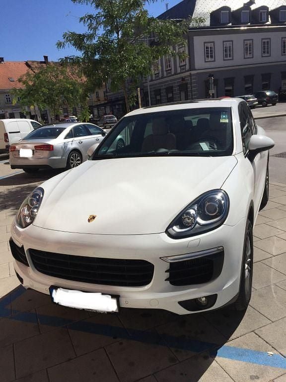 Gebraucht Porsche Cayenne 262 PS (192 kW) 2017 Weiß SUV