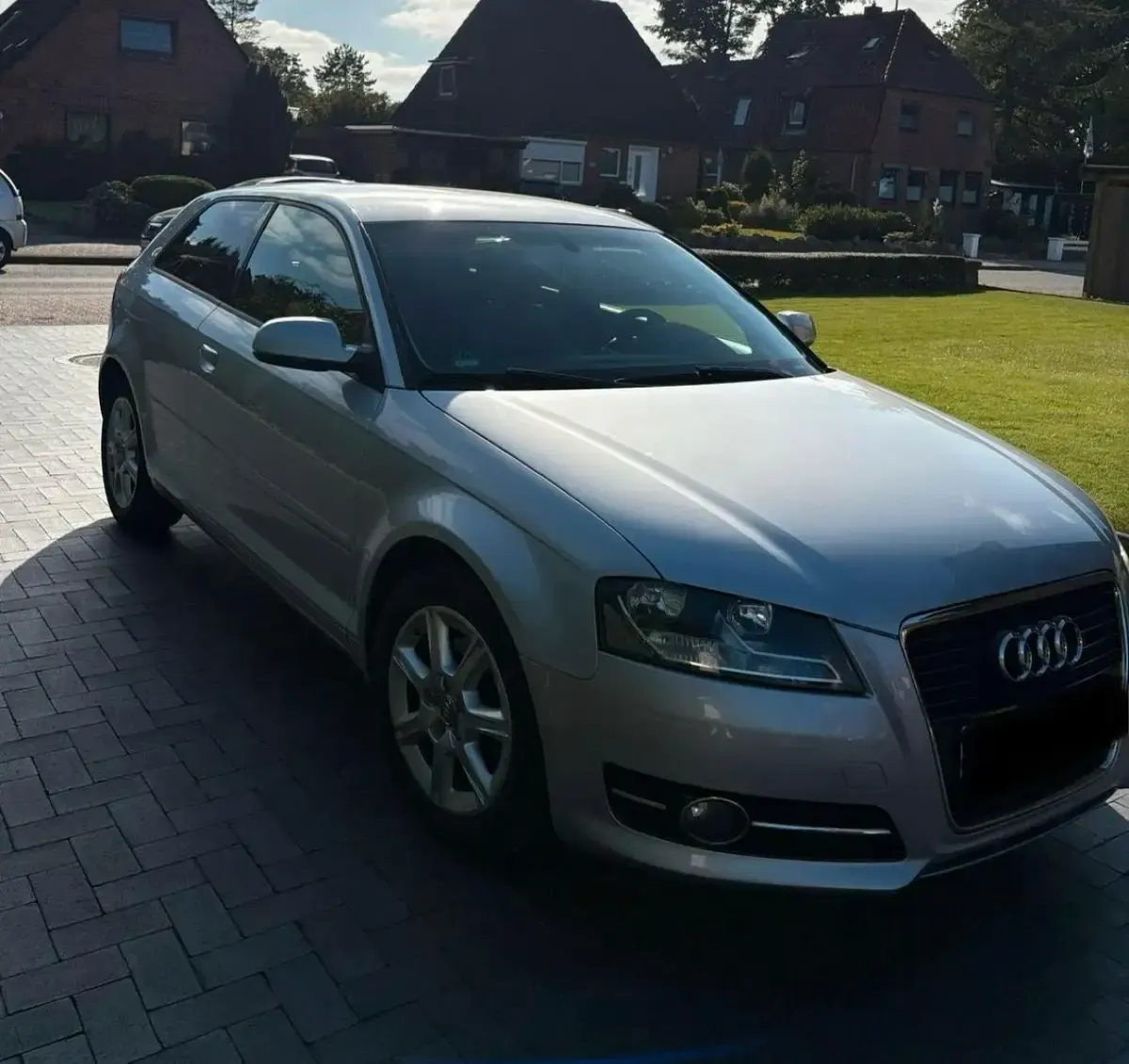Second-hand Audi A3 140 CP (102 kW) 2012 Argintiu Hatchback