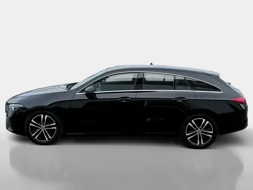 Gebraucht Mercedes CLA180 Shooting Brake 150 PS (110 kW) 2023 Nachtschwarz Kombi