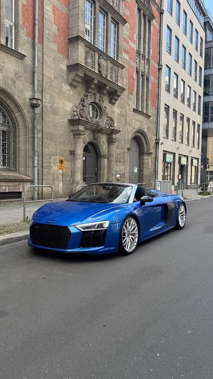 Blau Gebraucht 2017 Audi R8 Spyder Ambiente Cabrio | 122.100 € (Fairer Preis) - Bild 1/4