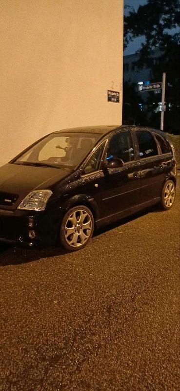 Schwarz Gebraucht 2006 Opel Meriva OPC Van / Kleinbus | 2.100 € - Bild 1/2