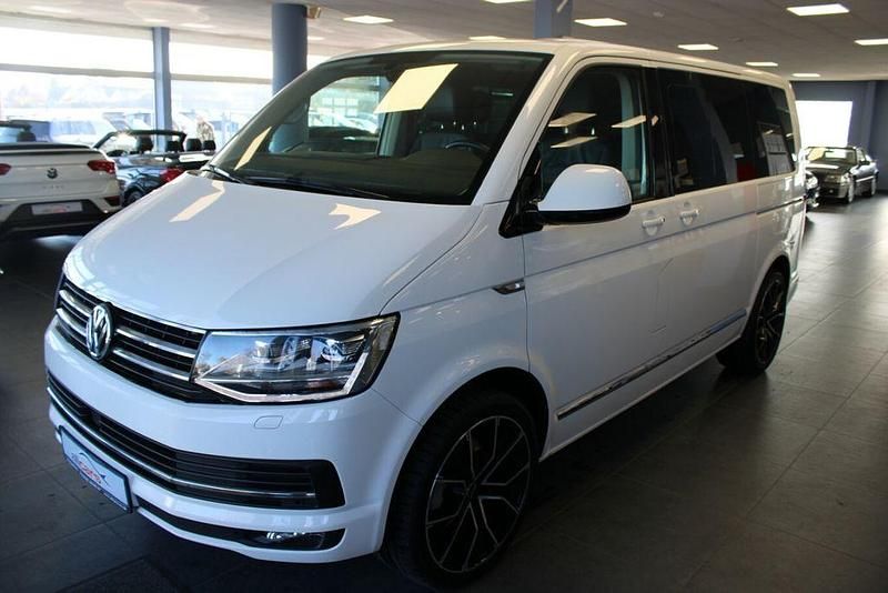 Second-hand VW Multivan Highline 199 CP (146 kW) 2019 Alb Monovolum