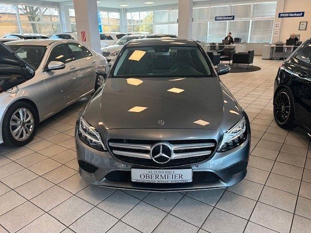 Gebraucht Mercedes C180 156 PS (114 kW) 2019 Grau Limousine
