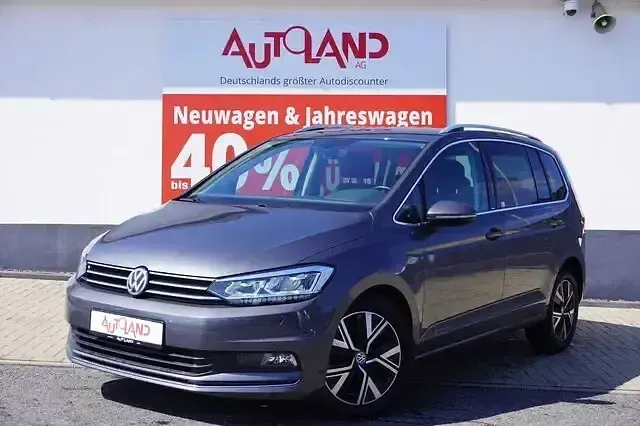Gebraucht VW Touran Highline 150 PS (110 kW) 2020 Grau Van / Kleinbus