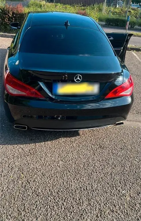 Gebraucht Mercedes CLA180 122 PS (89 kW) 2013 Schwarz Coupé