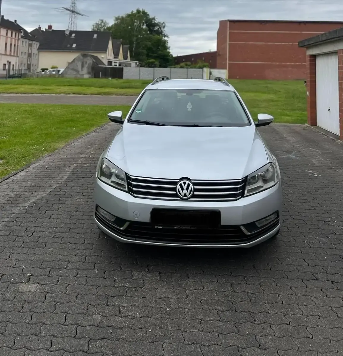 Second-hand VW Passat 140 CP (102 kW) 2012 Argintiu Break