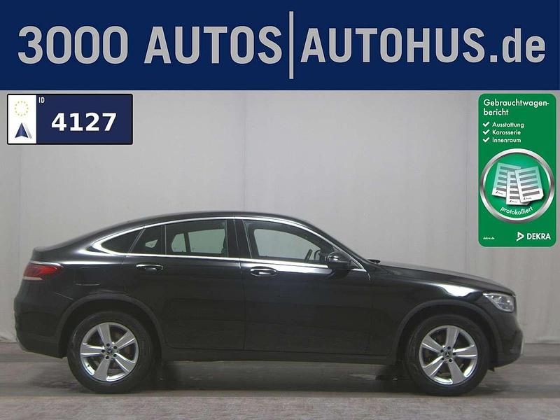 Schwarz unilack Gebraucht 2021 Mercedes GLC220 SUV | 31.680 € (Fairer Preis) - Bild 1/4
