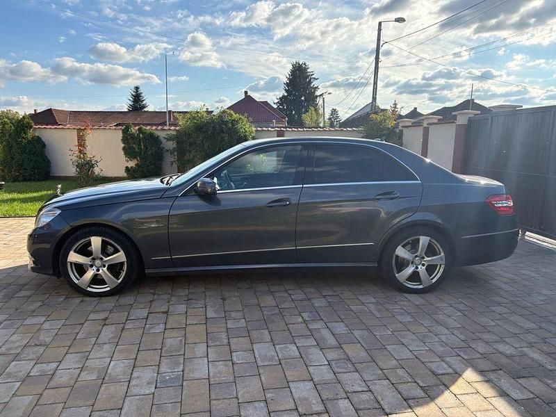 Gebraucht Mercedes E350 265 PS (194 kW) 2011 Grau Limousine
