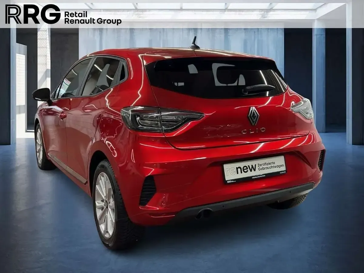 Second-hand Renault Clio V Evolution 91 CP (66 kW) 2023 Roșu Hatchback