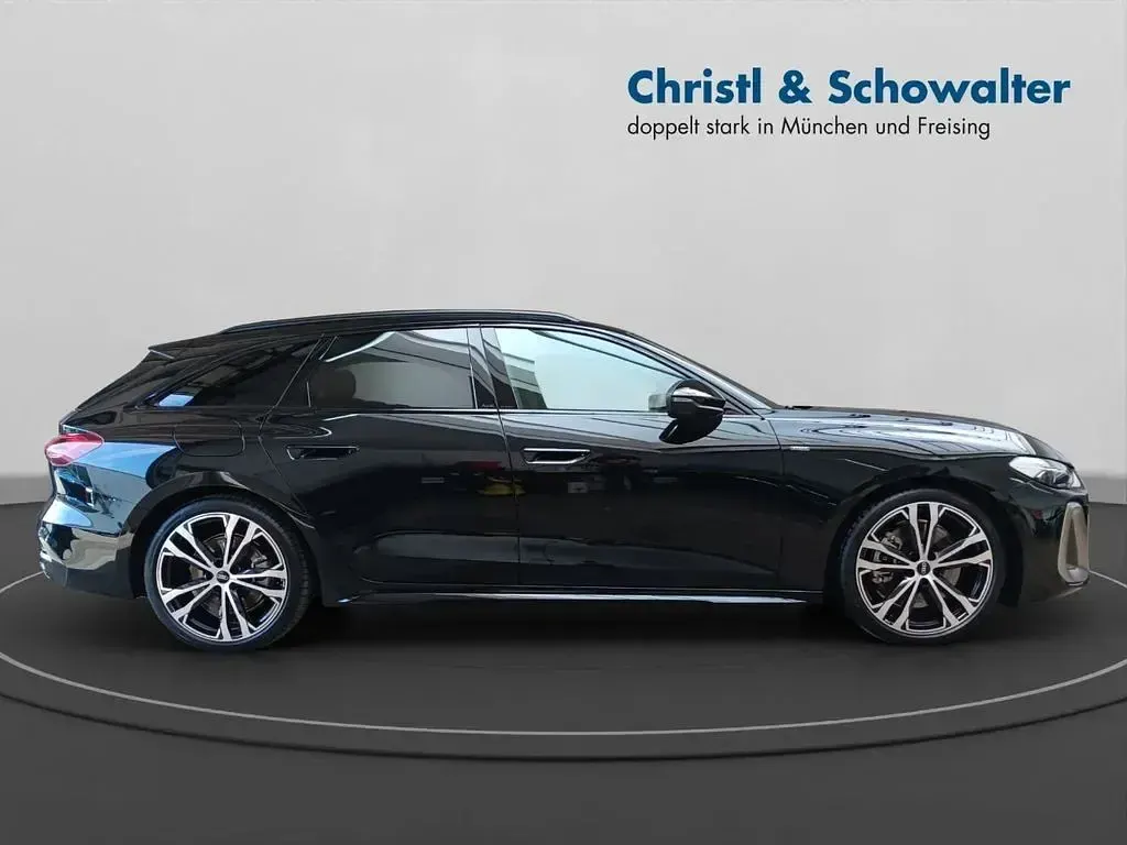 Gebraucht Audi A5 Edition .1 299 PS (219 kW) 2025 Mythosschwarz metallic Kombi