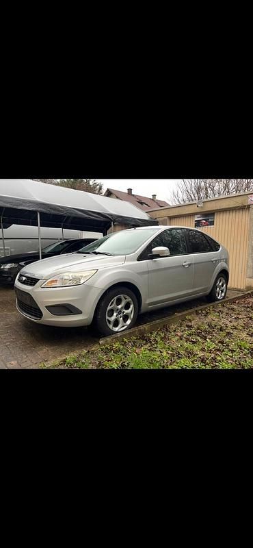 Gebraucht Ford Focus 116 PS (85 kW) 2009 Silber Kleinwagen