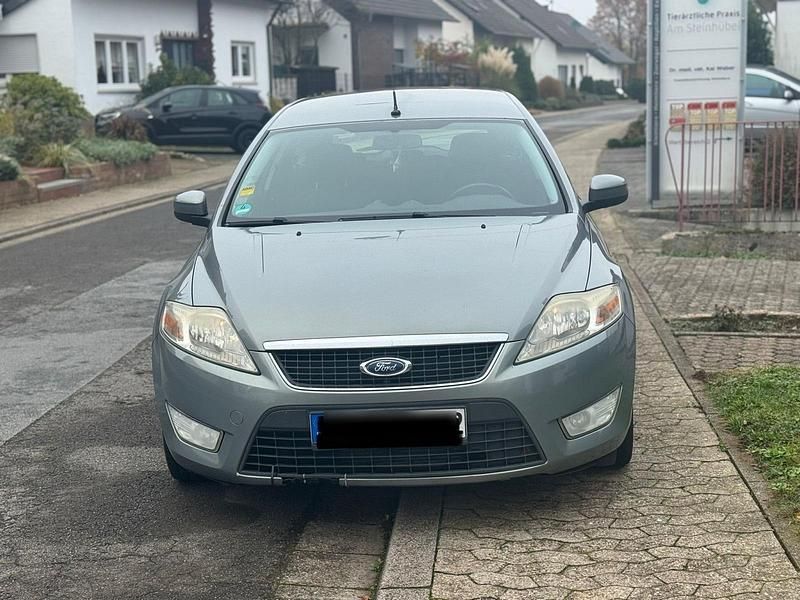 Grau Gebraucht 2008 Ford Mondeo Kombi | 2.500 € (Fairer Preis) - Bild 1/4