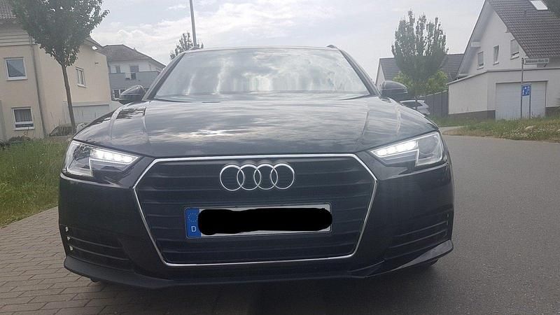 Używany Audi A4 Performance 150 KM (110 kW) 2018 Czarny Kombi