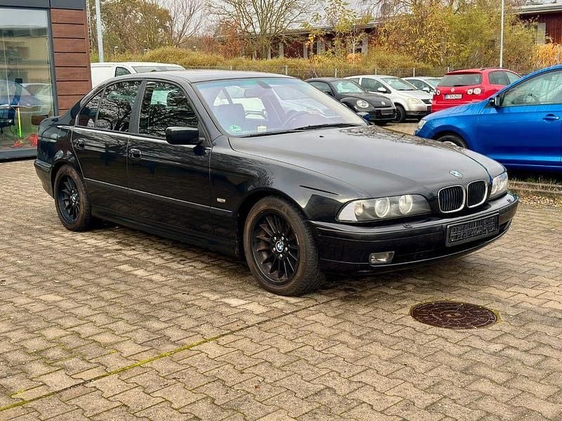 Gebraucht BMW 523 Shadowline 170 PS (125 kW) 2000 Schwarz Limousine