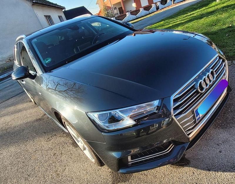 Grau Gebraucht 2016 Audi A4 S-Line Kombi | 22.000 € - Bild 1/4