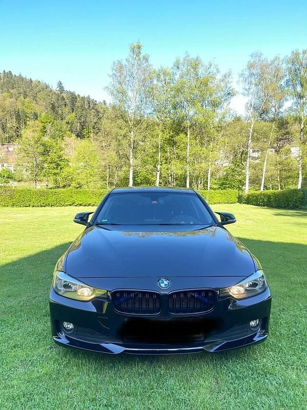 Second-hand BMW 316 116 CP (85 kW) 2012 Negru Berlinǎ