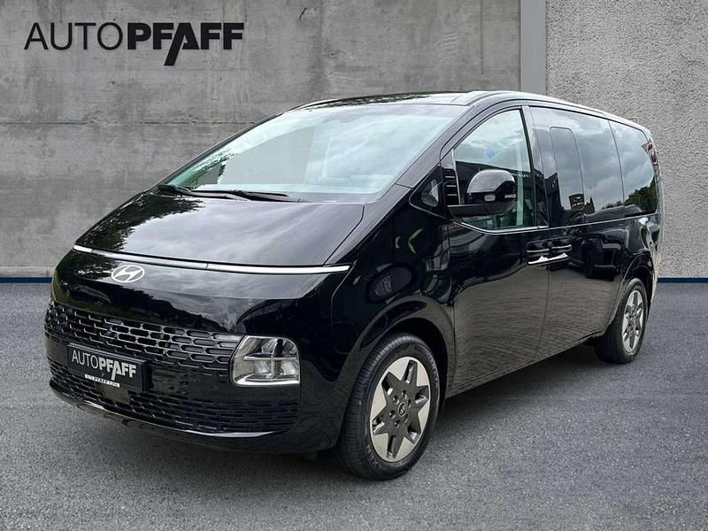 Abyss black Neu 2025 Hyundai Staria Prime Van | 48.990 € (Fairer Preis) - Bild 1/4